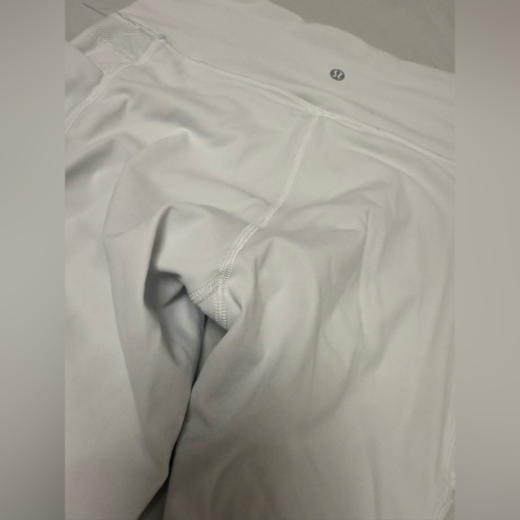 Lululemon Mesh In Motion Crop *23" Stained While Washing - Picture 8 of 13